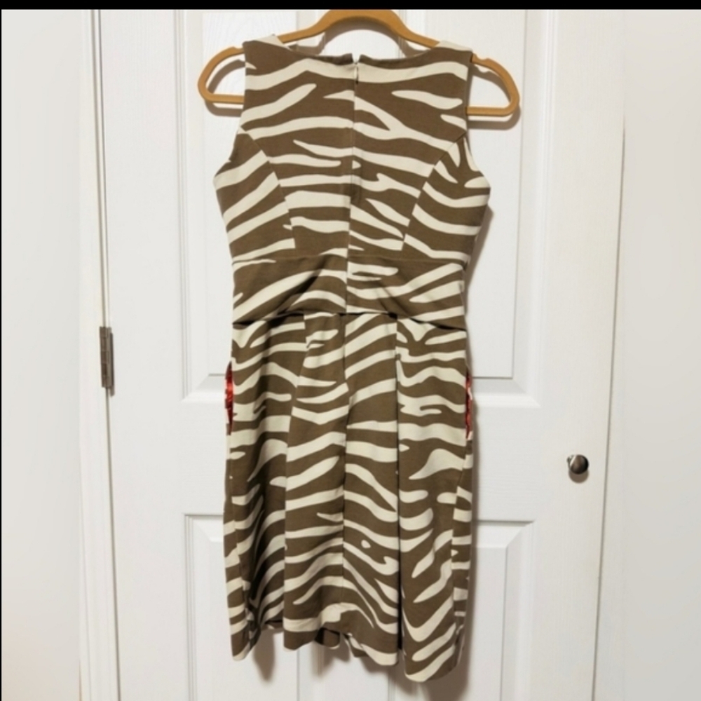 Olive Zebra Printed Ponte Dress from the limited-edition Banana Republic x Issa - Picture 8 of 9